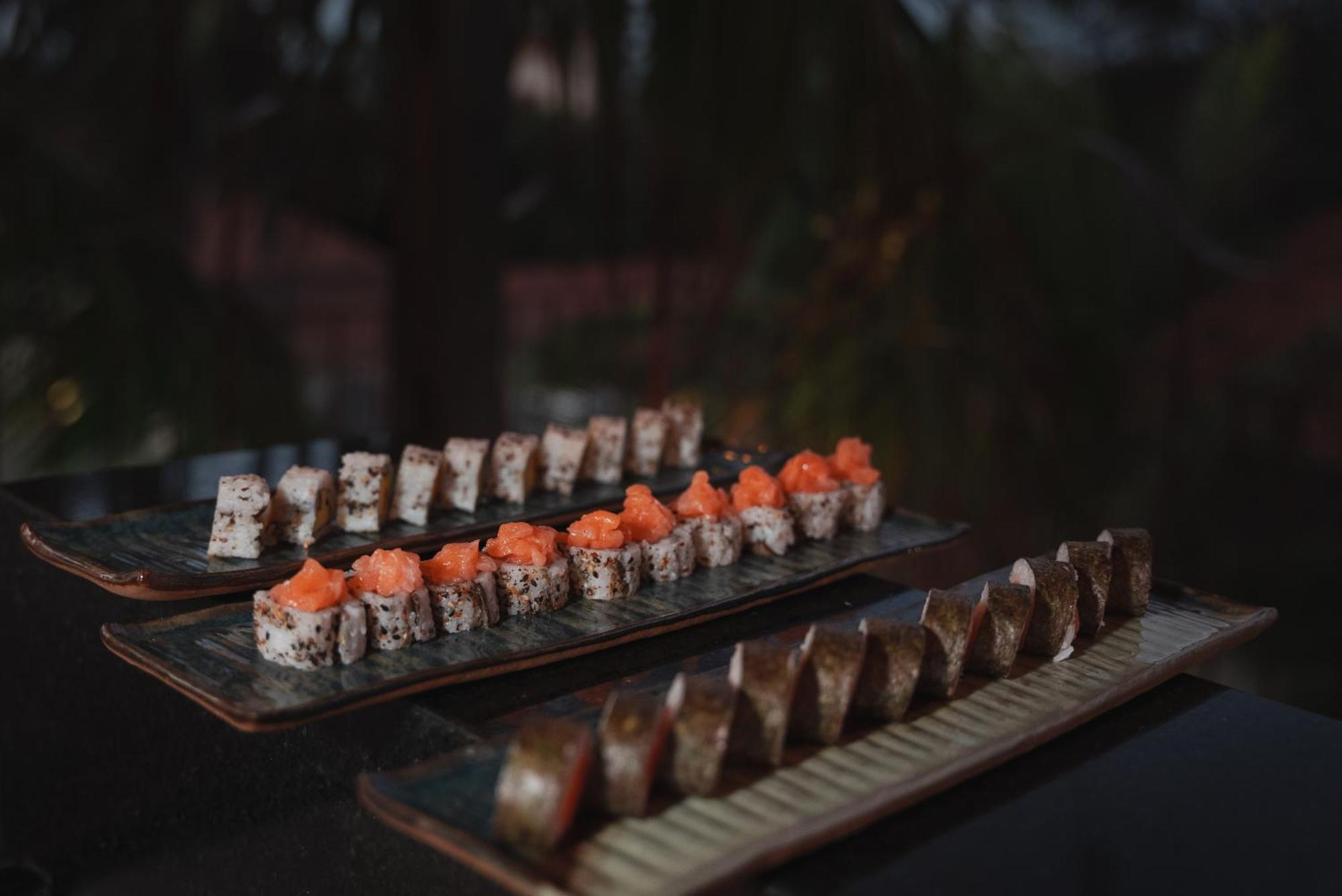 Luau Hotel 과지루 외부 사진